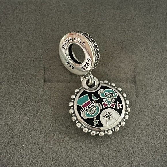 Pandora Halloween 2023 Haunted Mansion Hitchhiking Ghosts Charm - Picture 3 of 4